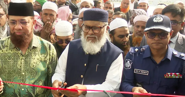 নাটোর জেলা মডেল মসজিদ উদ্বোধন করছেন ধর্ম উপদেষ্টা